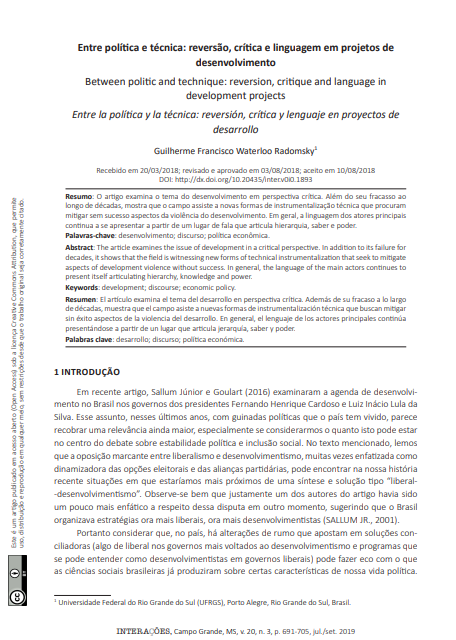 Entre política e técnica: reversão, crítica e linguagem em projetos de desenvolvimento