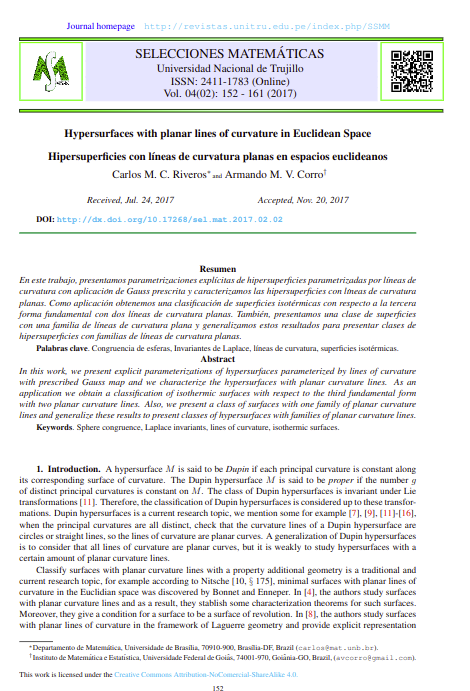 Hipersuperficies con líneas de curvatura planas en espacios euclideanos