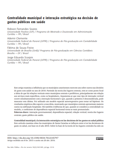 Centralidade municipal e interação estratégica na decisão de gastos públicos em saúde