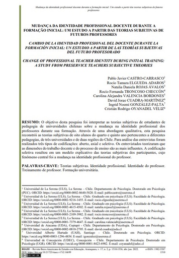 Mudança da identidade profissional docente durante a formação inicial: Um estudo a partir das teorias subjetivas de futuros professores